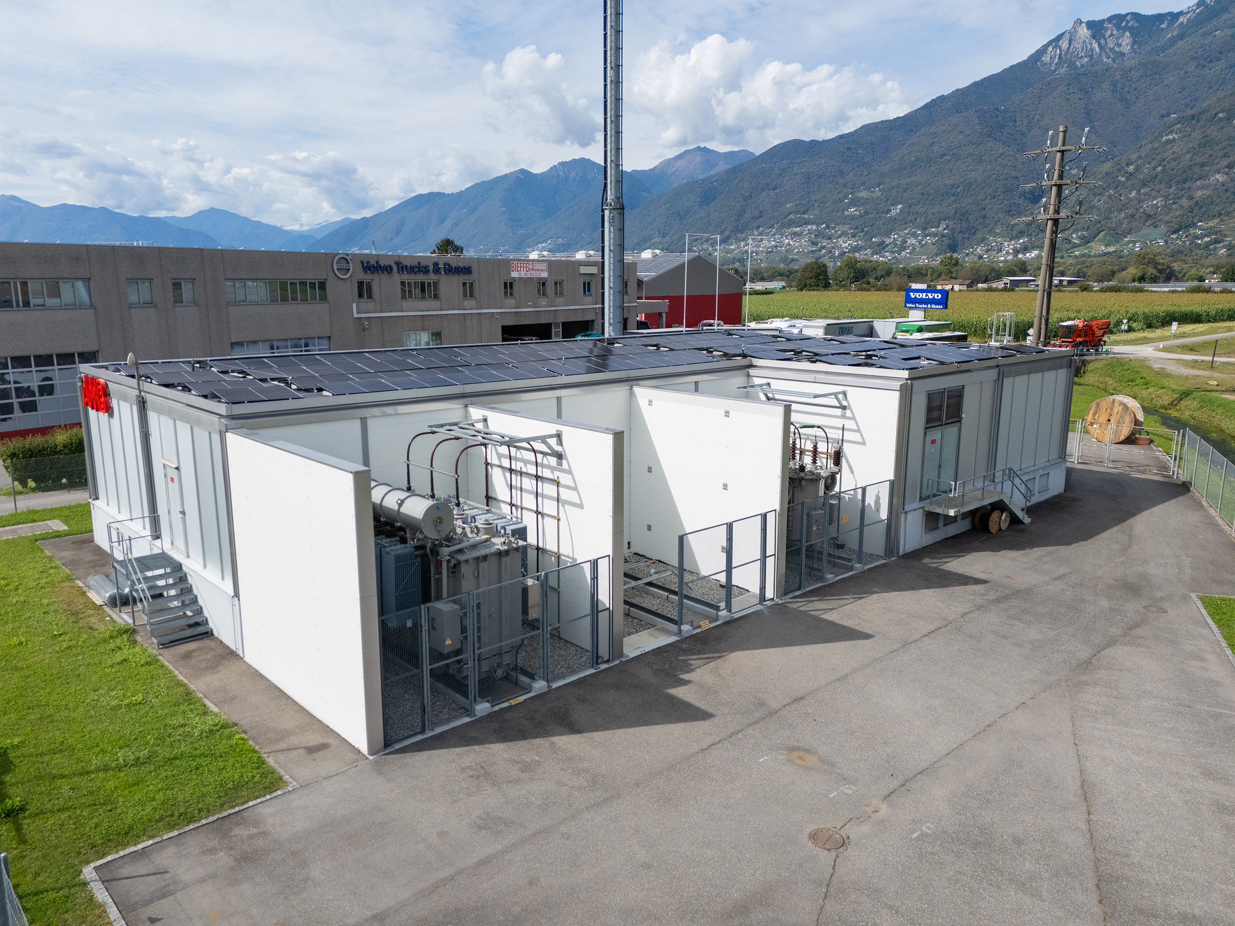 Conclusi i lavori alla sottostazione di Cadenazzo: una rete più affidabile e pronta al futuro